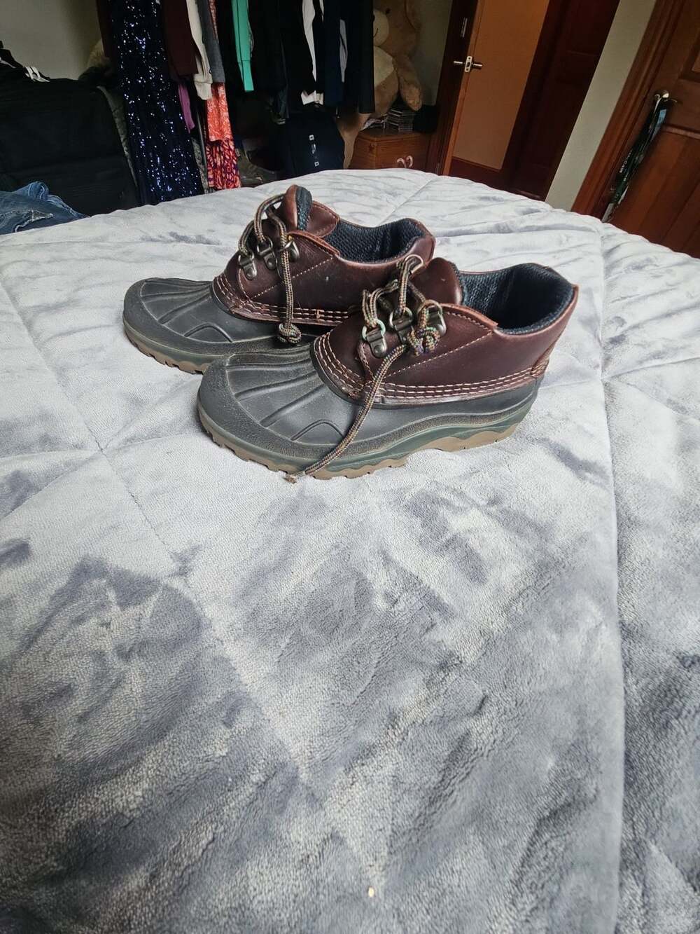 Womens L.L. Bean Insulated Ankle Duck Boots Size 6 M Brown Leather and Rubber